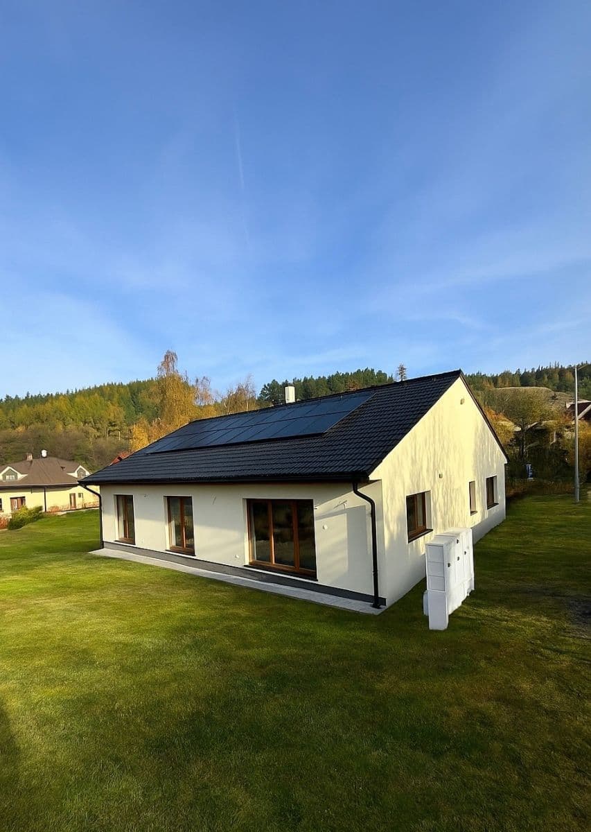 Prodej domu 160 m², pozemek 700 m², Sadov, Karlovarský kraj Prodej domu 160 m², pozemek 700 m², Sadov, Karlovarský kraj