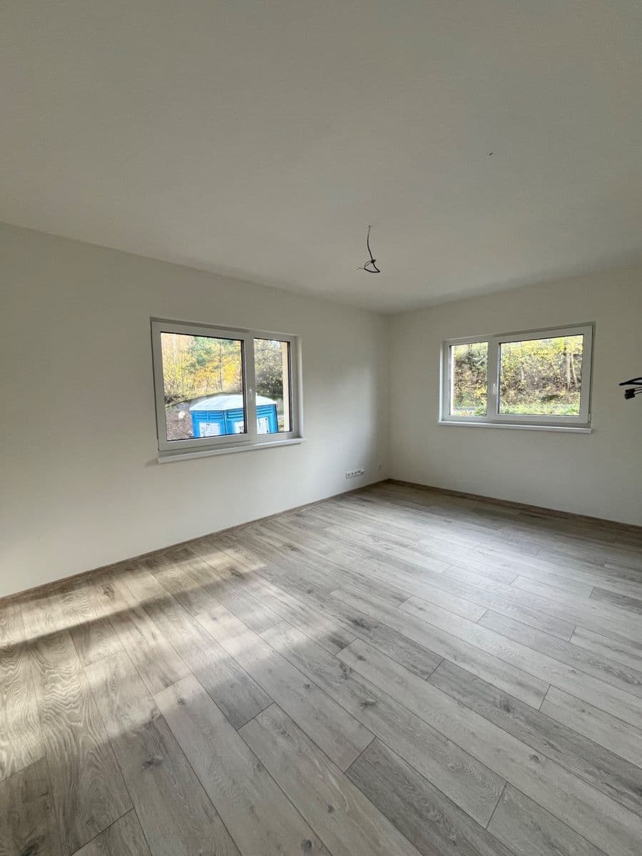 Prodej domu 160 m², pozemek 700 m², Sadov, Karlovarský kraj Prodej domu 160 m², pozemek 700 m², Sadov, Karlovarský kraj