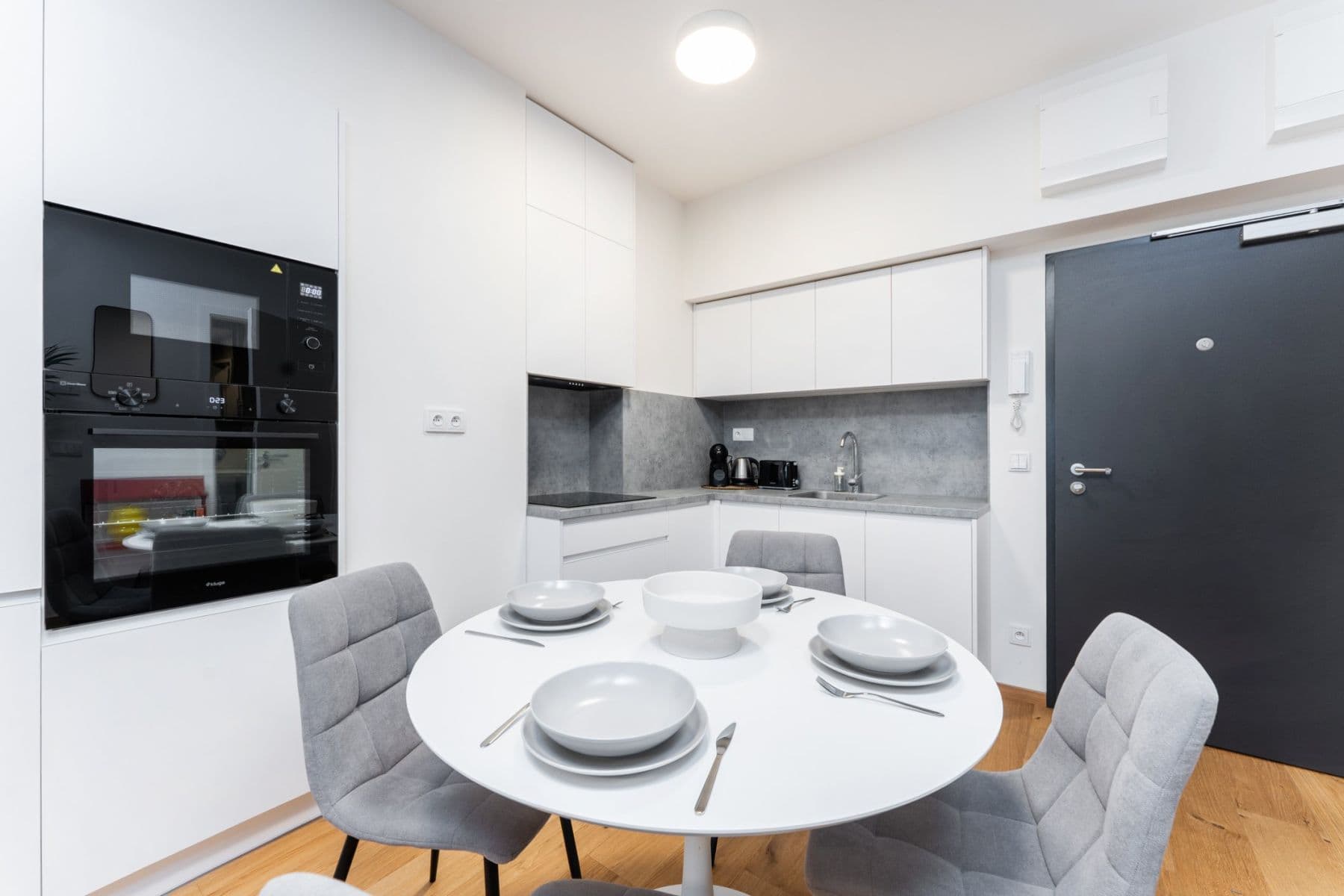 Pronájem bytu 44 m², V Háji, Praha, Praha Pronájem bytu 44 m², V Háji, Praha, Praha