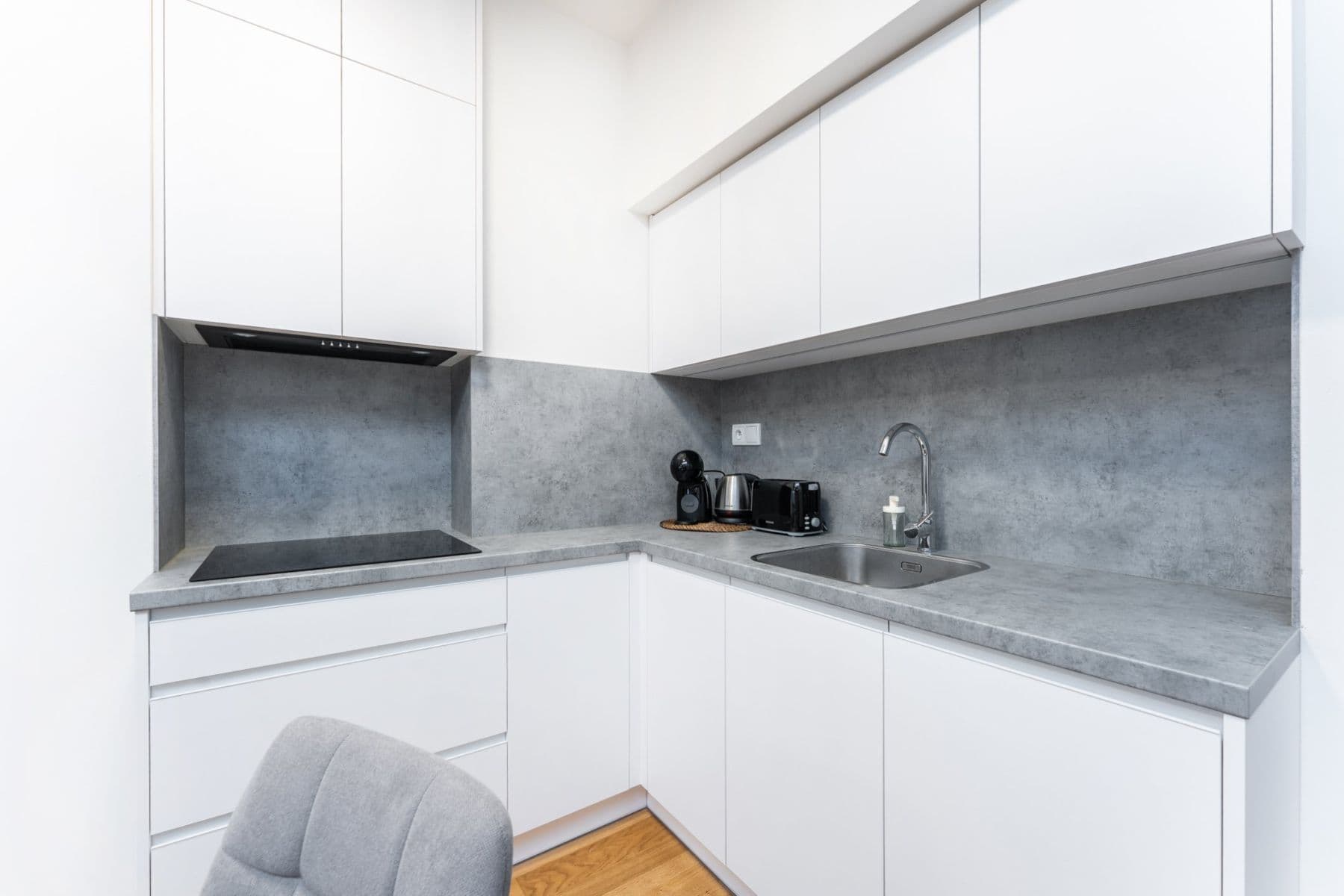 Pronájem bytu 44 m², V Háji, Praha, Praha Pronájem bytu 44 m², V Háji, Praha, Praha