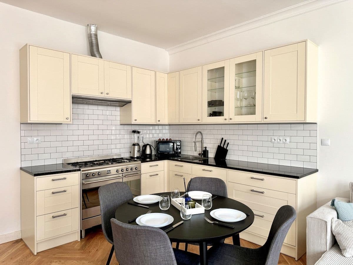 Pronájem bytu 80 m², Kroftova, Praha, Praha Pronájem bytu 80 m², Kroftova, Praha, Praha
