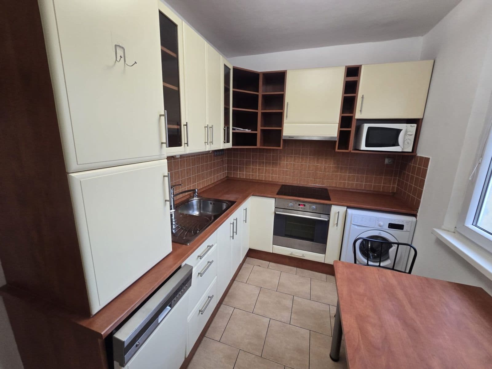 Pronájem bytu 2+1 57 m², Jasmínová, Praha, Praha Pronájem bytu 2+1 57 m², Jasmínová, Praha, Praha