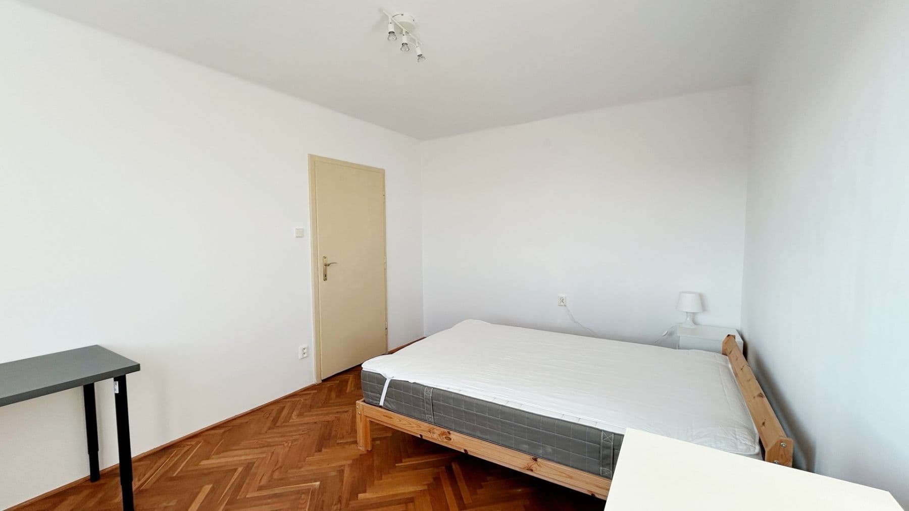 Pronájem bytu 2+1 53 m², Lhotecká, Mníšek pod Brdy, Středočeský kraj Pronájem bytu 2+1 53 m², Lhotecká, Mníšek pod Brdy, Středočeský kraj