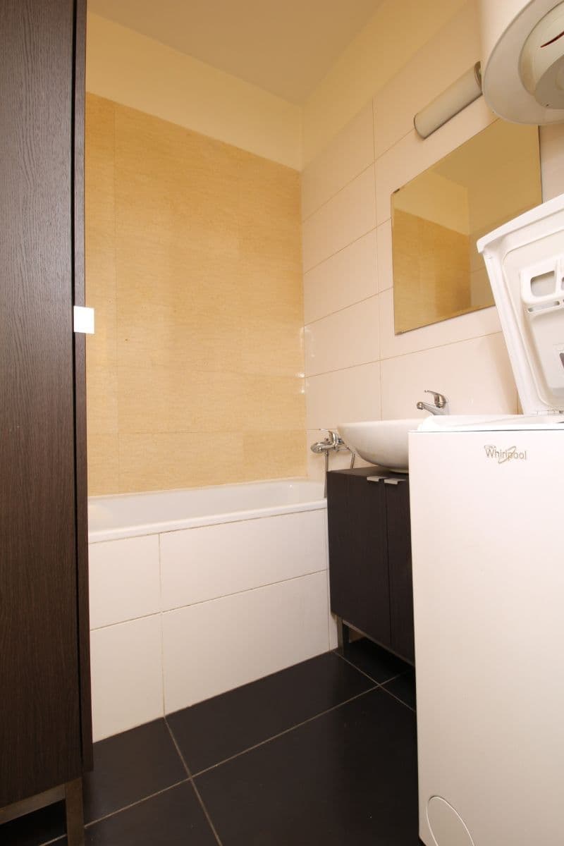 Pronájem bytu 2+kk 36 m², Českobrodská, Praha, Praha Pronájem bytu 2+kk 36 m², Českobrodská, Praha, Praha