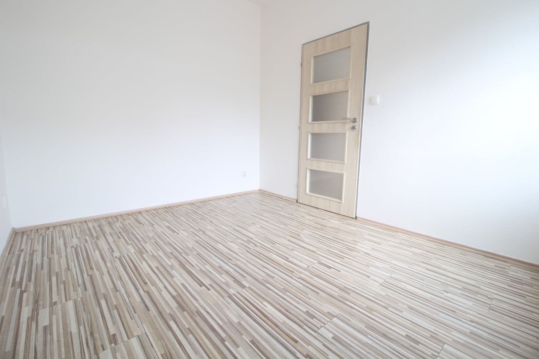 Pronájem bytu 2+kk 36 m², Českobrodská, Praha, Praha Pronájem bytu 2+kk 36 m², Českobrodská, Praha, Praha