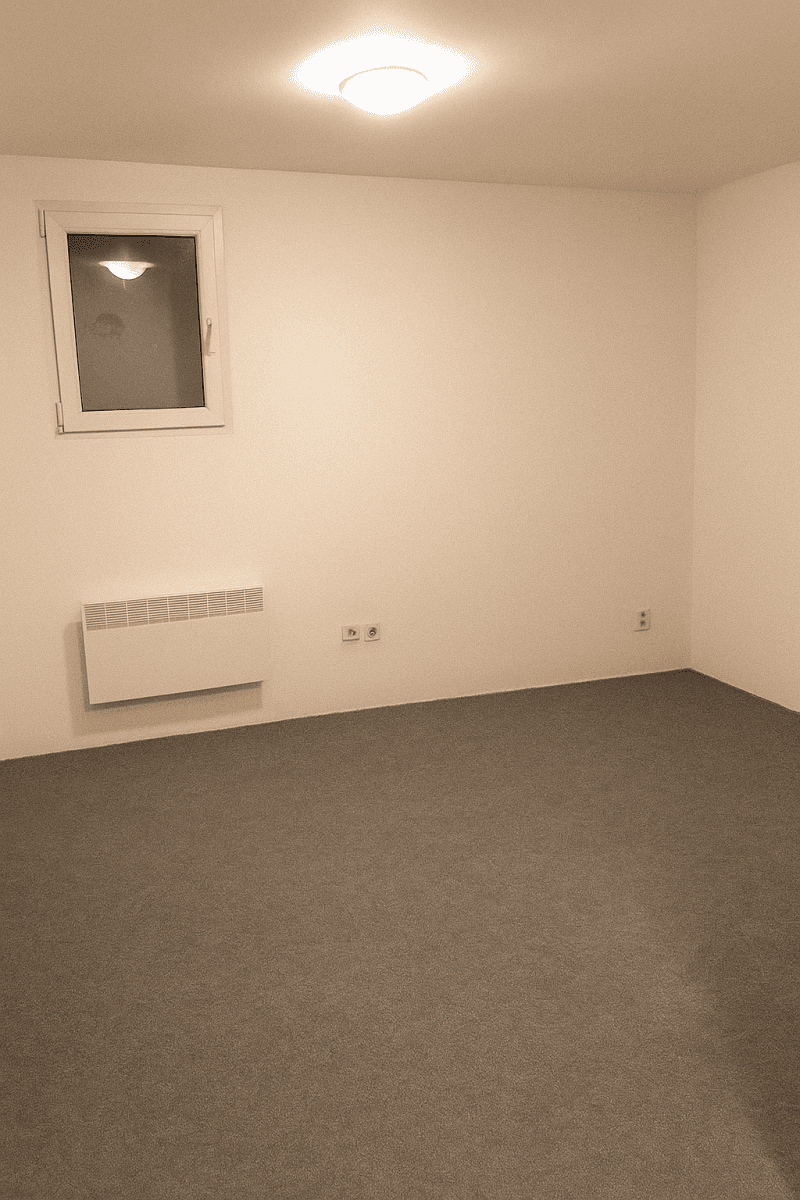 Pronájem kanceláře 36 m², V. P. Čkalova, Praha, Praha Pronájem kanceláře 36 m², V. P. Čkalova, Praha, Praha