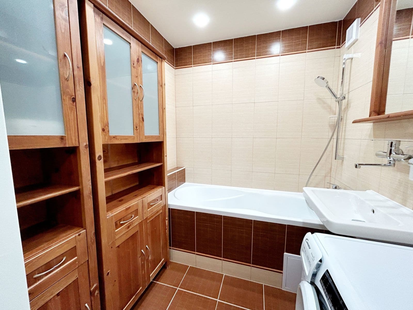 Pronájem bytu 3+kk 56 m², Řešovská, Praha, Praha Pronájem bytu 3+kk 56 m², Řešovská, Praha, Praha