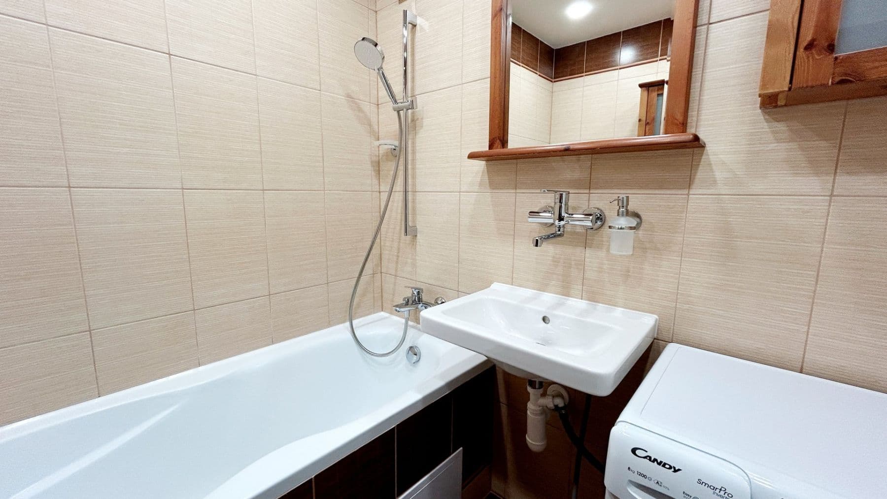 Pronájem bytu 3+kk 56 m², Řešovská, Praha, Praha Pronájem bytu 3+kk 56 m², Řešovská, Praha, Praha