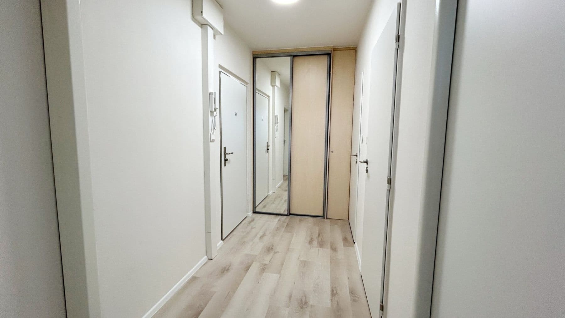 Pronájem bytu 3+kk 56 m², Řešovská, Praha, Praha Pronájem bytu 3+kk 56 m², Řešovská, Praha, Praha