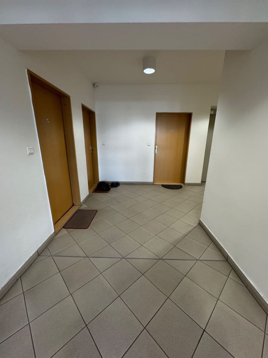Prodej bytu 1+kk 40 m², Přeučilova, Praha, Praha Prodej bytu 1+kk 40 m², Přeučilova, Praha, Praha
