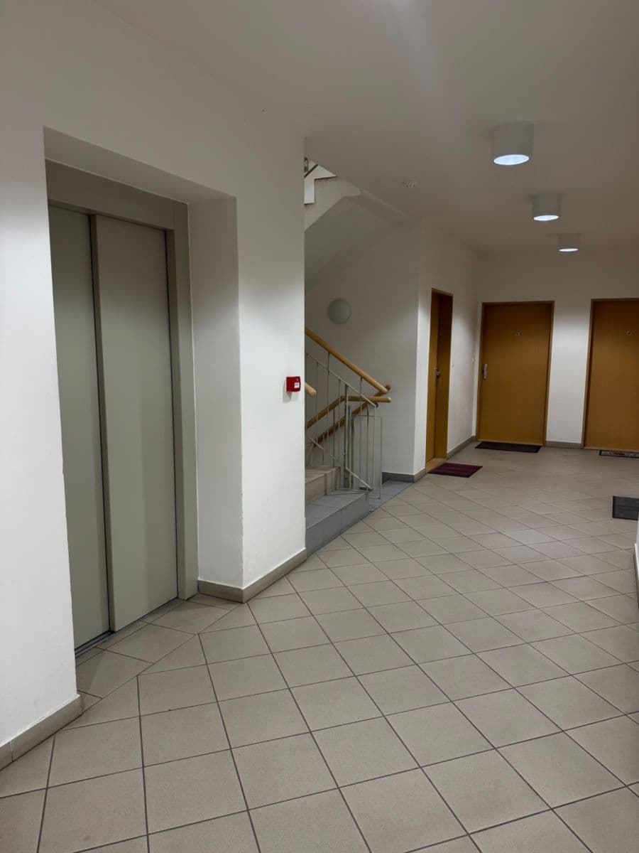 Prodej bytu 1+kk 40 m², Přeučilova, Praha, Praha Prodej bytu 1+kk 40 m², Přeučilova, Praha, Praha