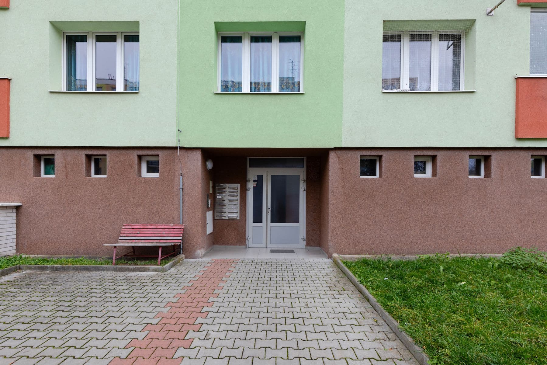 Prodej bytu 3+1 68 m², Strážnická, Plzeň, Plzeňský kraj Prodej bytu 3+1 68 m², Strážnická, Plzeň, Plzeňský kraj