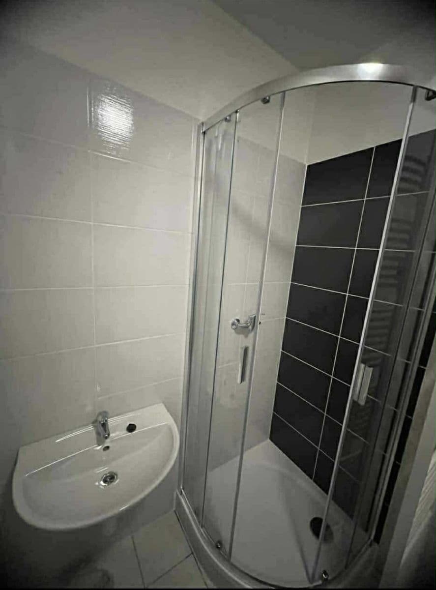 Pronájem bytu 1+kk 30 m², Bednářova, Brno, Jihomoravský kraj Pronájem bytu 1+kk 30 m², Bednářova, Brno, Jihomoravský kraj