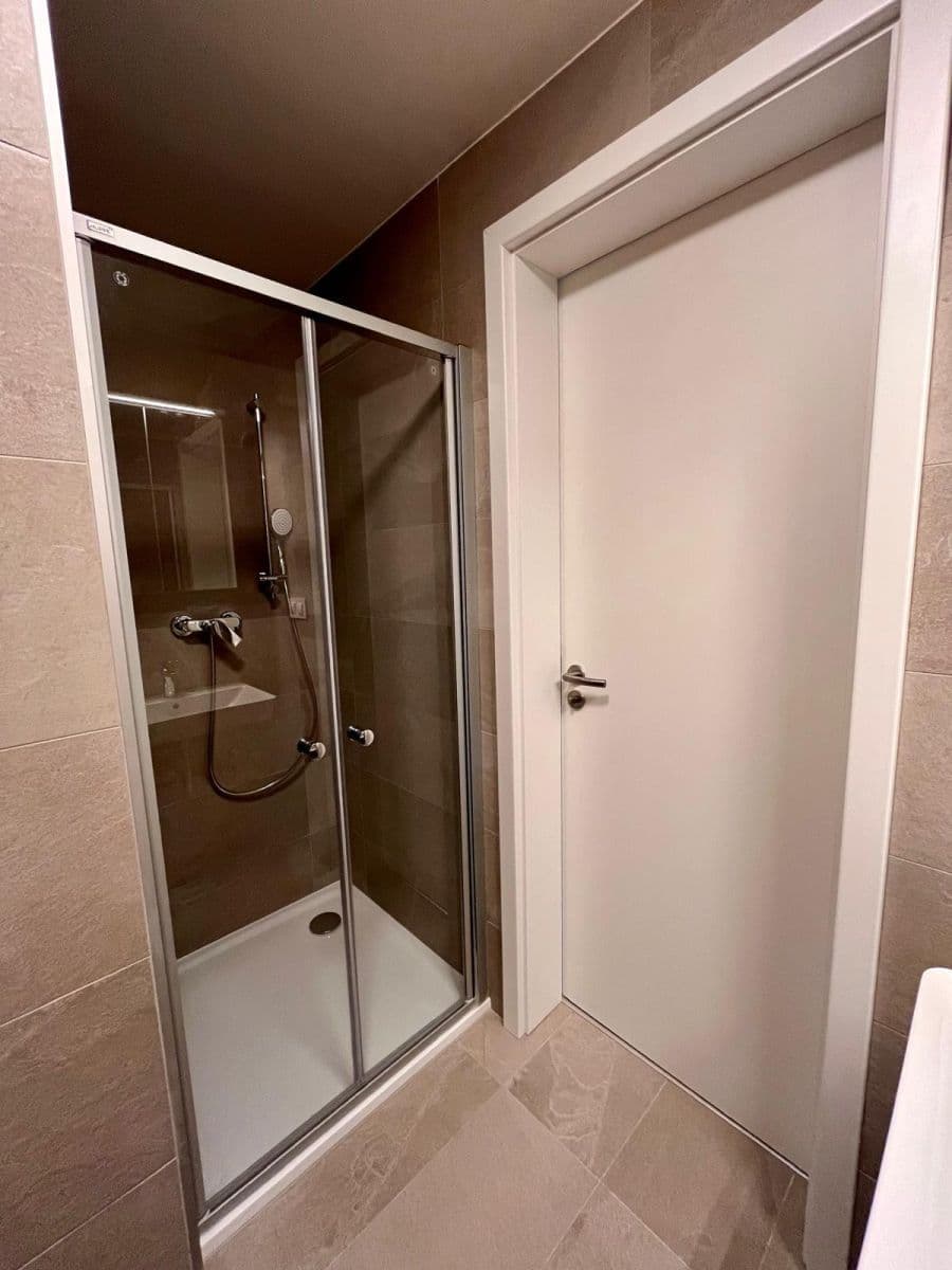 Pronájem bytu 1+kk 40 m², Bratislavská, Brno, Jihomoravský kraj Pronájem bytu 1+kk 40 m², Bratislavská, Brno, Jihomoravský kraj