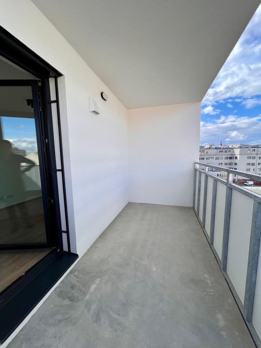 Pronájem bytu 1+kk 40 m², Bratislavská, Brno, Jihomoravský kraj Pronájem bytu 1+kk 40 m², Bratislavská, Brno, Jihomoravský kraj