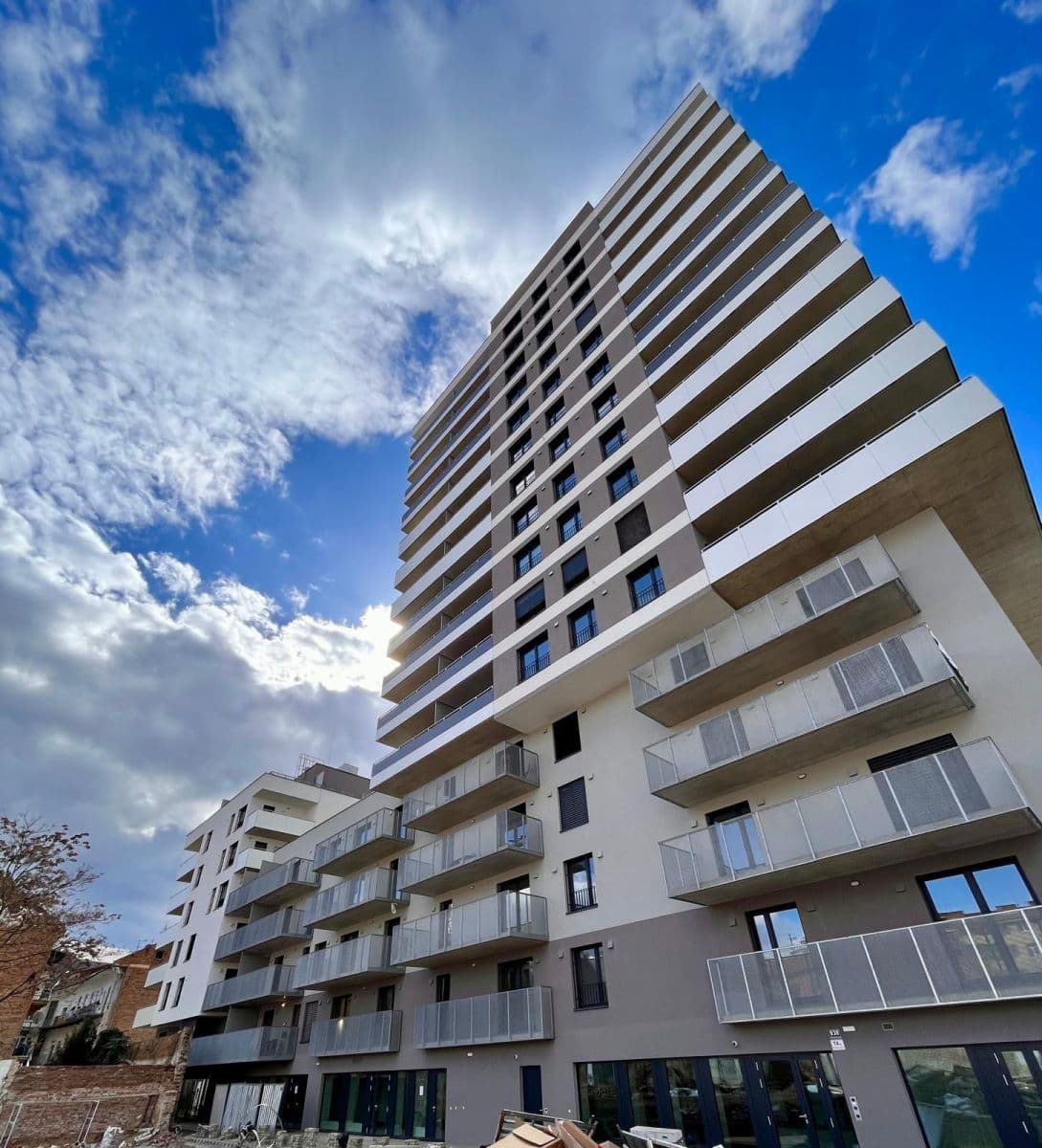 Pronájem bytu 1+kk 40 m², Bratislavská, Brno, Jihomoravský kraj Pronájem bytu 1+kk 40 m², Bratislavská, Brno, Jihomoravský kraj