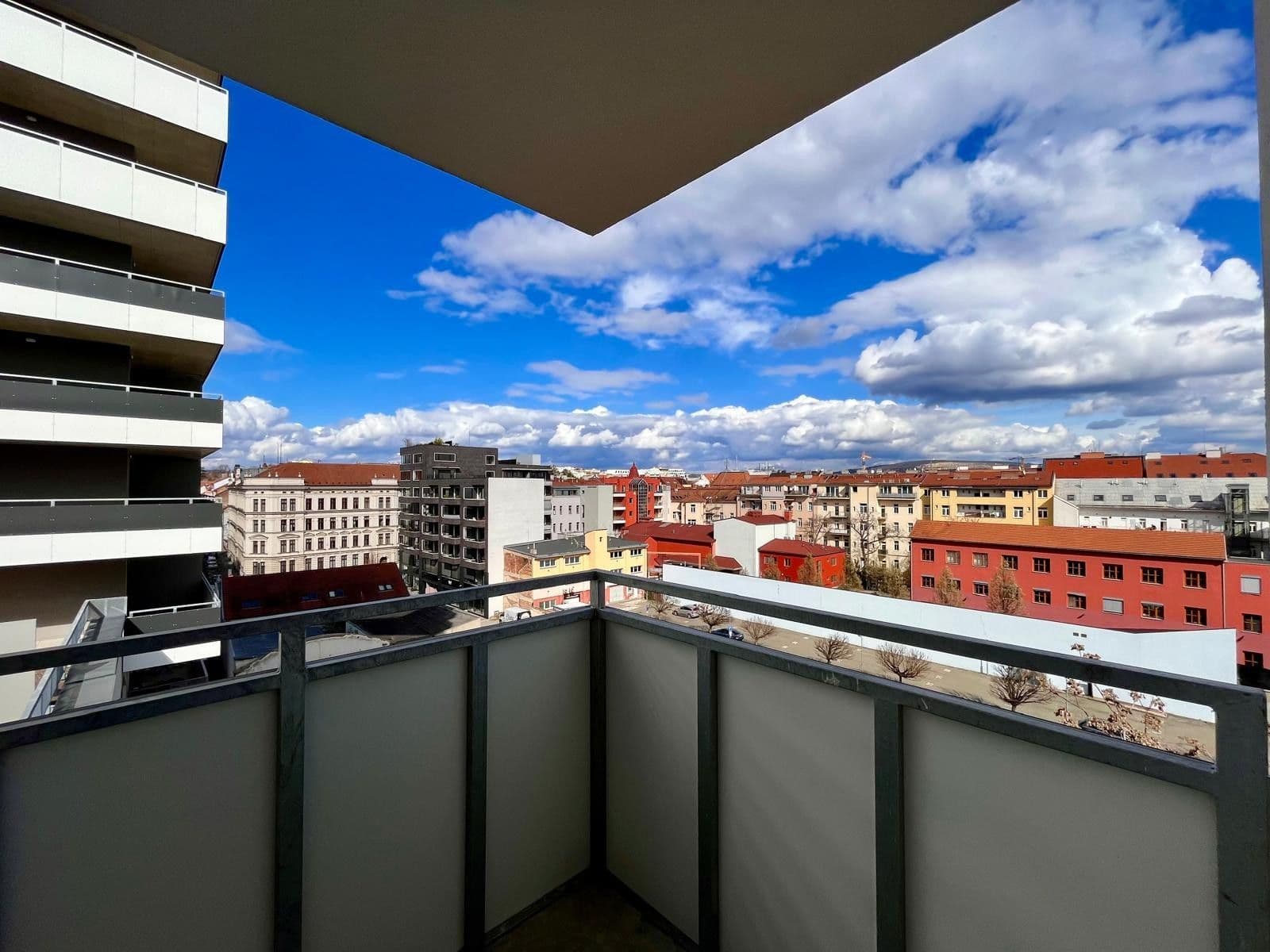 Pronájem bytu 1+kk 40 m², Bratislavská, Brno, Jihomoravský kraj Pronájem bytu 1+kk 40 m², Bratislavská, Brno, Jihomoravský kraj