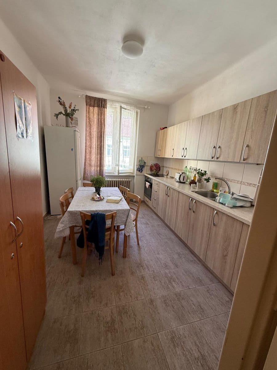 Pronájem bytu 300 m², Lublaňská, Praha, Praha Pronájem bytu 300 m², Lublaňská, Praha, Praha