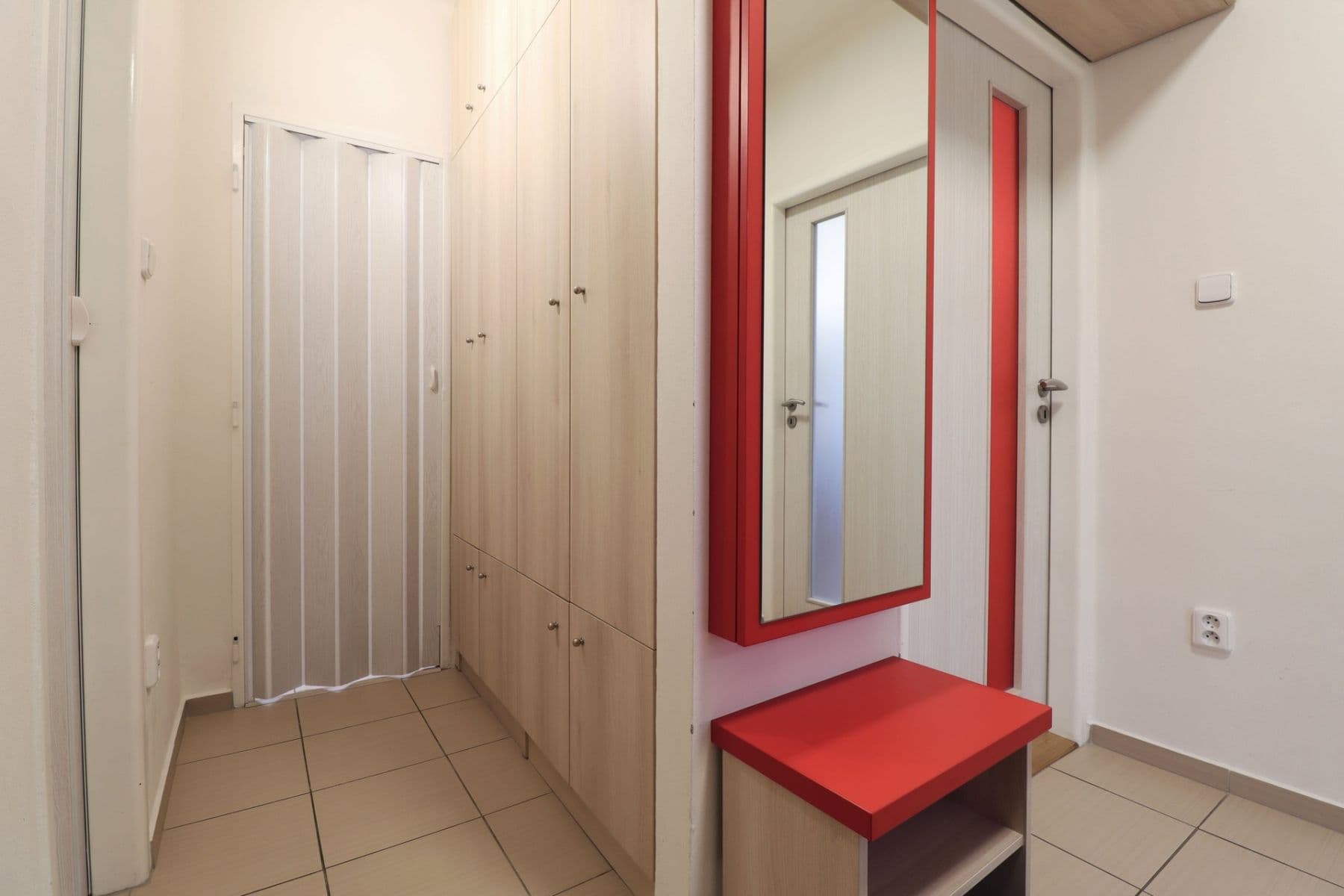 Pronájem bytu 2+1 55 m², Gutova, Praha, Praha Pronájem bytu 2+1 55 m², Gutova, Praha, Praha