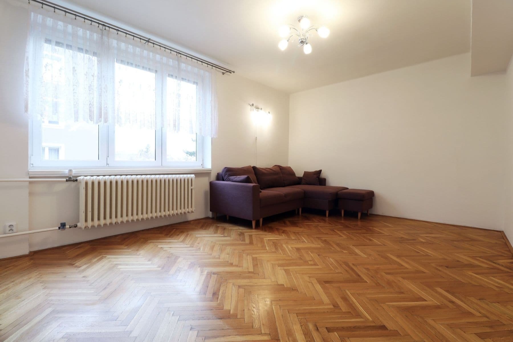 Pronájem bytu 2+1 55 m², Gutova, Praha, Praha Pronájem bytu 2+1 55 m², Gutova, Praha, Praha