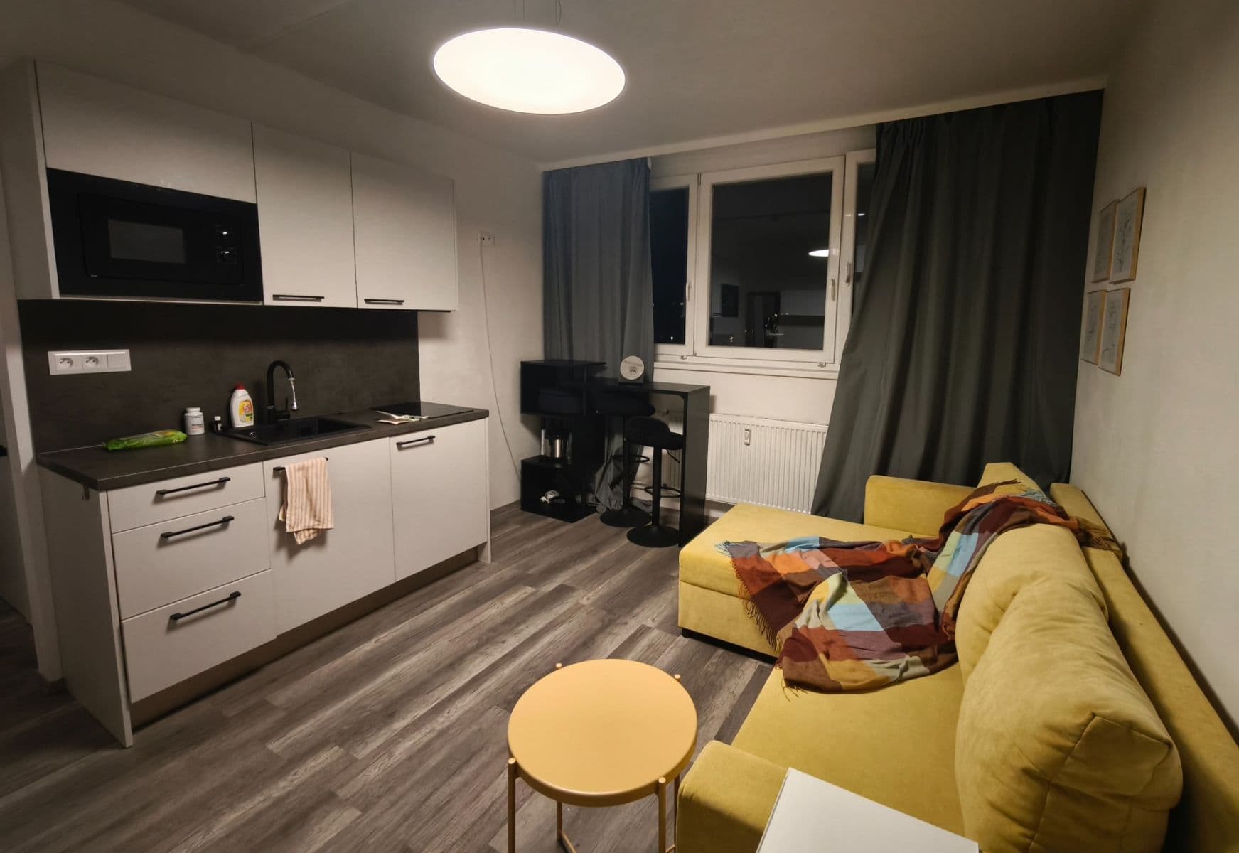 Pronájem bytu 1+kk 23 m², Děčínská, Praha, Praha Pronájem bytu 1+kk 23 m², Děčínská, Praha, Praha