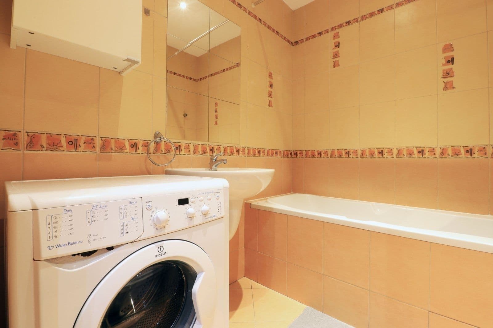 Pronájem bytu 1+kk 29 m², Velenovského, Praha, Praha Pronájem bytu 1+kk 29 m², Velenovského, Praha, Praha