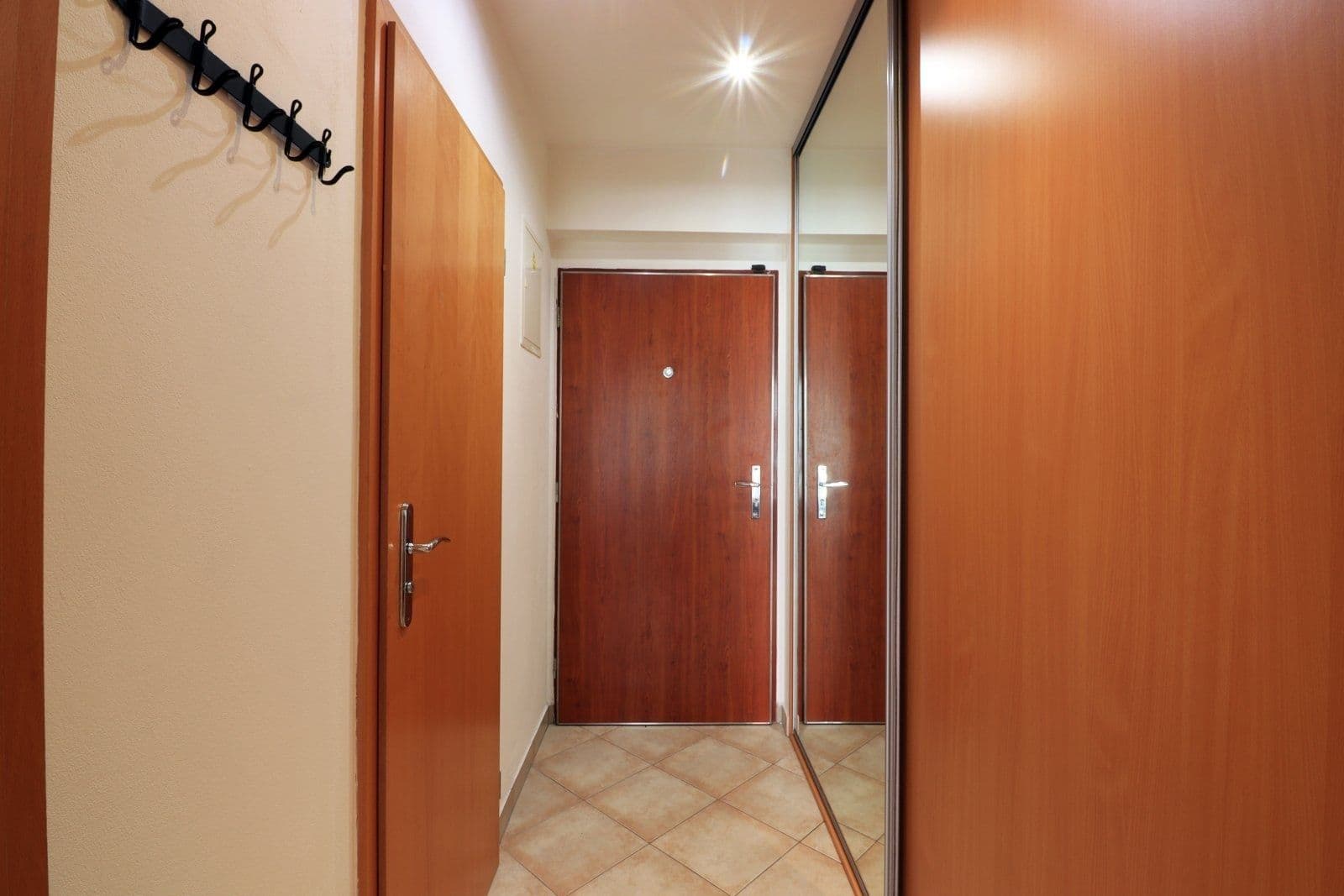 Pronájem bytu 1+kk 29 m², Velenovského, Praha, Praha Pronájem bytu 1+kk 29 m², Velenovského, Praha, Praha