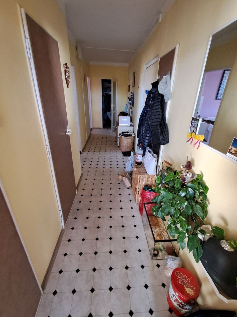 Prodej bytu 3+1 75 m², Pražského povstání, Benešov, Středočeský kraj Prodej bytu 3+1 75 m², Pražského povstání, Benešov, Středočeský kraj