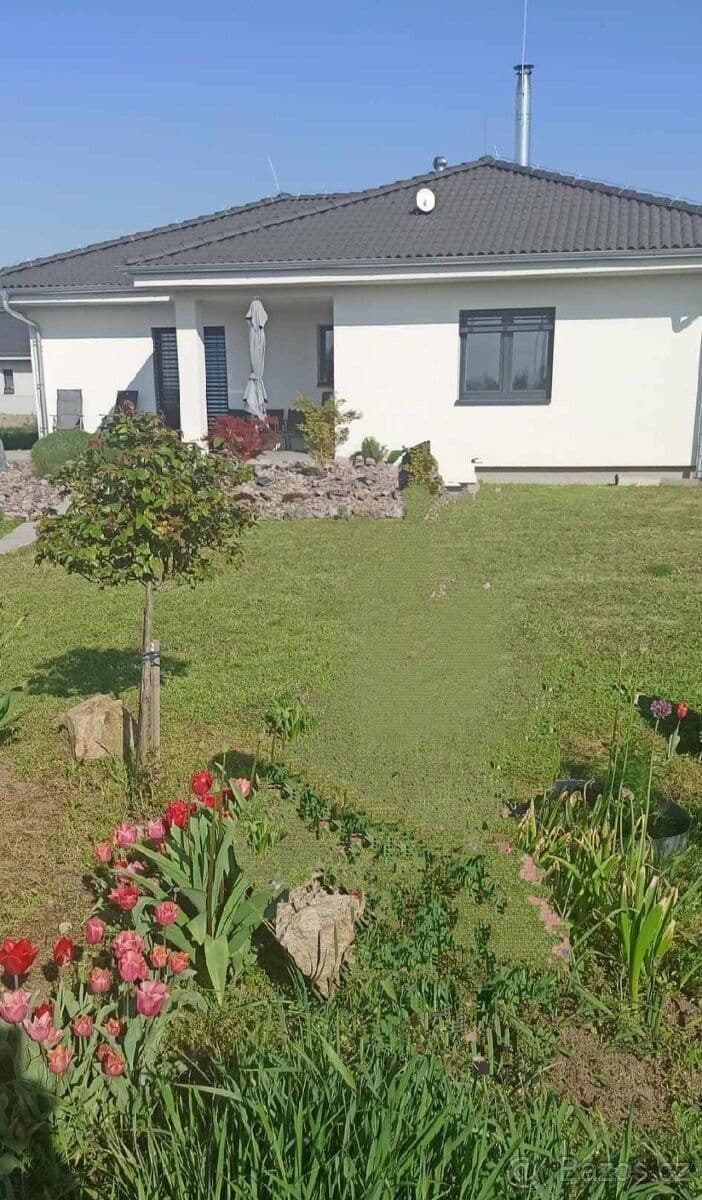 Pronájem domu 125 m², pozemek 1.193 m², Vrbovec, Jihomoravský kraj Pronájem domu 125 m², pozemek 1.193 m², Vrbovec, Jihomoravský kraj