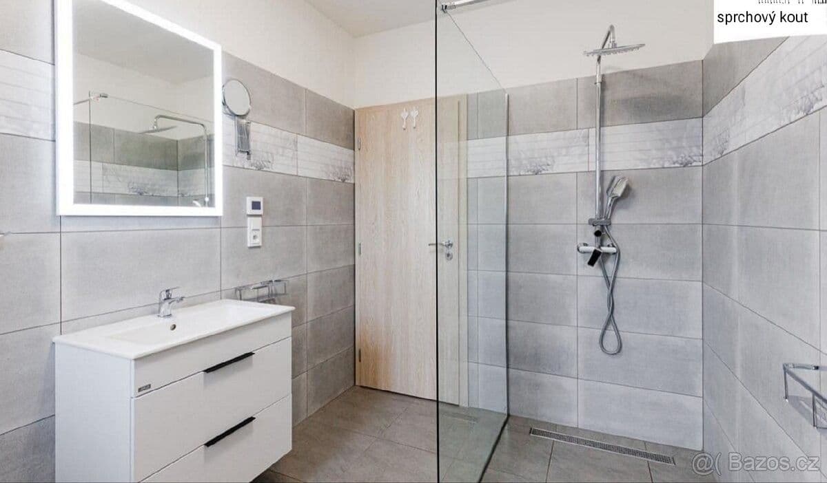 Pronájem domu 125 m², pozemek 1.193 m², Vrbovec, Jihomoravský kraj Pronájem domu 125 m², pozemek 1.193 m², Vrbovec, Jihomoravský kraj