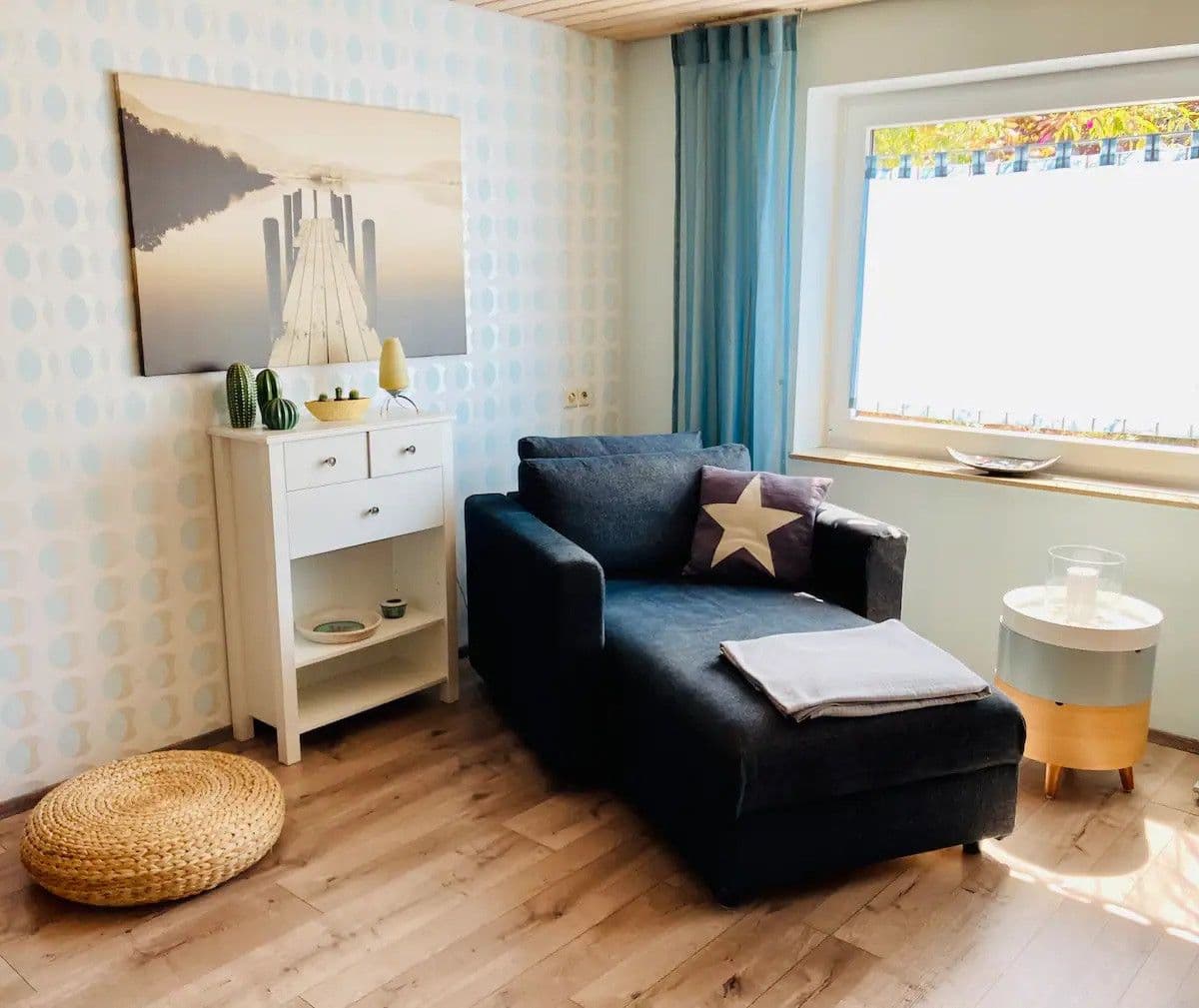 Pronájem bytu 1+kk 30 m², Godrova, Bratislava - mestská časť Staré Mesto, Bratislavský kraj Pronájem bytu 1+kk 30 m², Godrova, Bratislava - mestská časť Staré Mesto, Bratislavský kraj