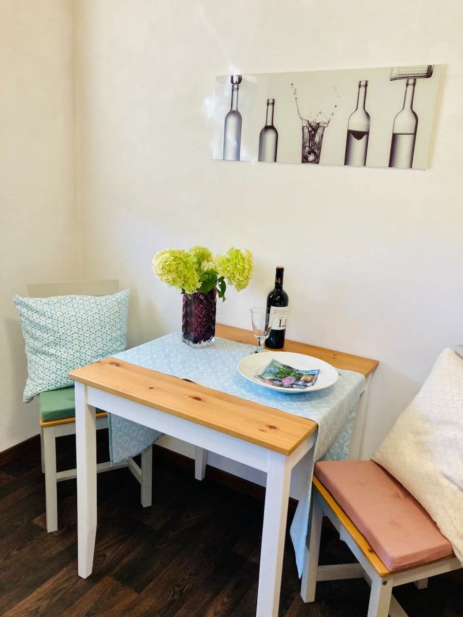 Pronájem bytu 1+kk 30 m², Godrova, Bratislava - mestská časť Staré Mesto, Bratislavský kraj Pronájem bytu 1+kk 30 m², Godrova, Bratislava - mestská časť Staré Mesto, Bratislavský kraj