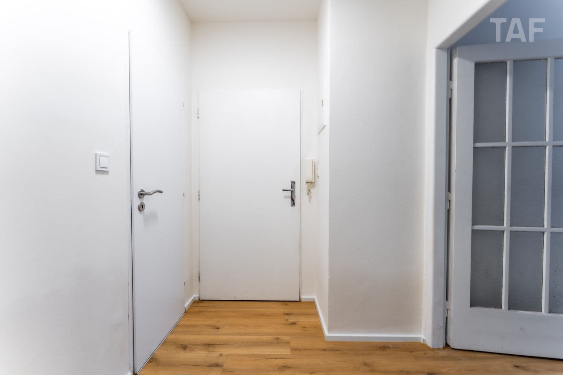 Pronájem bytu 1+kk 33 m², Ortenovo náměstí, Praha, Praha Pronájem bytu 1+kk 33 m², Ortenovo náměstí, Praha, Praha