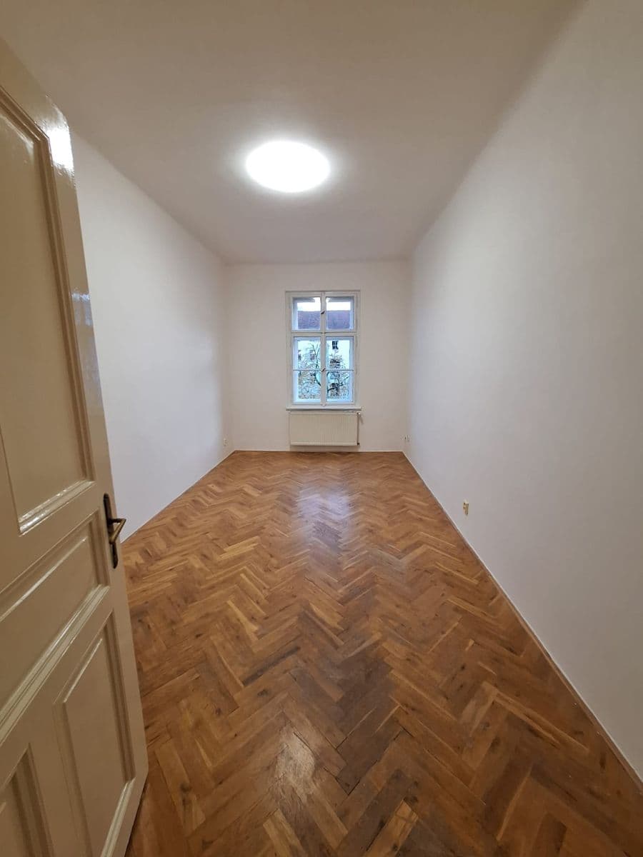Pronájem bytu 3+kk 89 m², Korunní, Praha, Praha Pronájem bytu 3+kk 89 m², Korunní, Praha, Praha