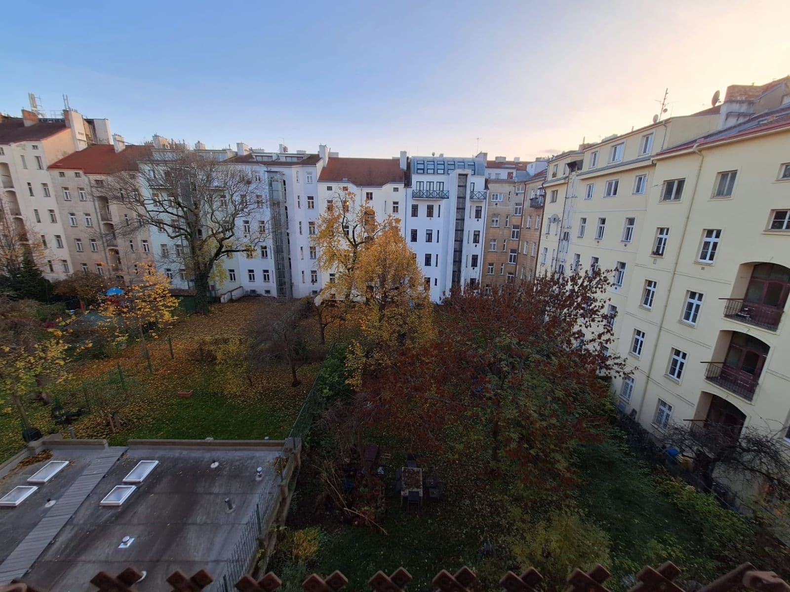 Pronájem bytu 3+kk 89 m², Korunní, Praha, Praha Pronájem bytu 3+kk 89 m², Korunní, Praha, Praha