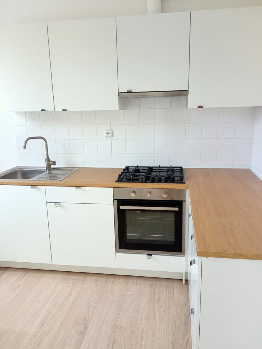 Pronájem bytu 2+1 44 m², Na Pastvisku, Opava, Moravskoslezský kraj Pronájem bytu 2+1 44 m², Na Pastvisku, Opava, Moravskoslezský kraj