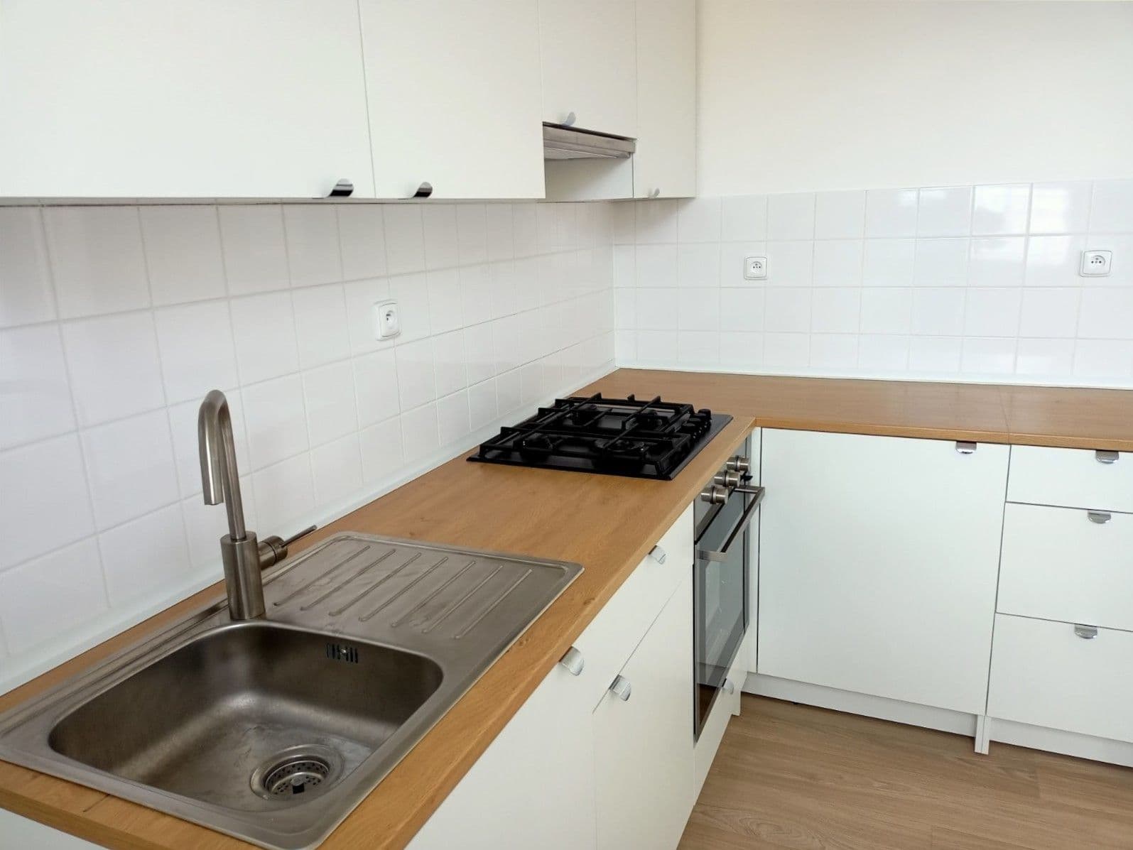 Pronájem bytu 2+1 44 m², Na Pastvisku, Opava, Moravskoslezský kraj Pronájem bytu 2+1 44 m², Na Pastvisku, Opava, Moravskoslezský kraj