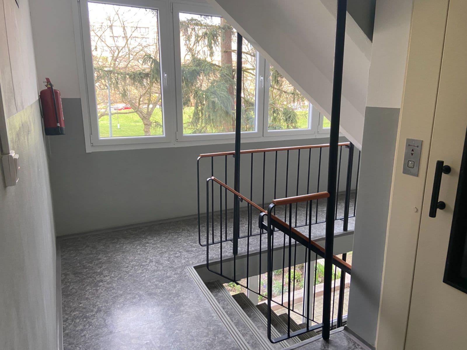 Prodej bytu 3+1 60 m², Kaplická, Praha, Praha Prodej bytu 3+1 60 m², Kaplická, Praha, Praha