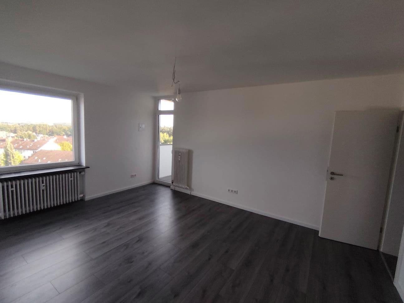 Pronájem bytu 3+1 52 m², Görlitzer Str. 2, Lauf an der Pegnitz, Bavorsko Pronájem bytu 3+1 52 m², Görlitzer Str. 2, Lauf an der Pegnitz, Bavorsko