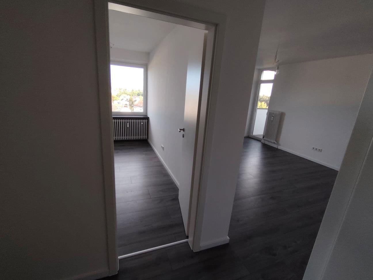 Pronájem bytu 3+1 52 m², Görlitzer Str. 2, Lauf an der Pegnitz, Bavorsko Pronájem bytu 3+1 52 m², Görlitzer Str. 2, Lauf an der Pegnitz, Bavorsko