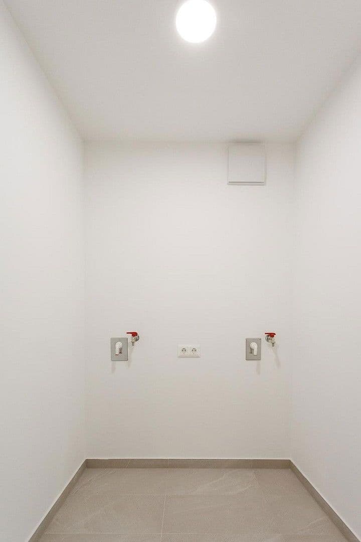 Pronájem bytu 3+1 115 m², Bräuhausgasse 8, Wien, Wien Pronájem bytu 3+1 115 m², Bräuhausgasse 8, Wien, Wien