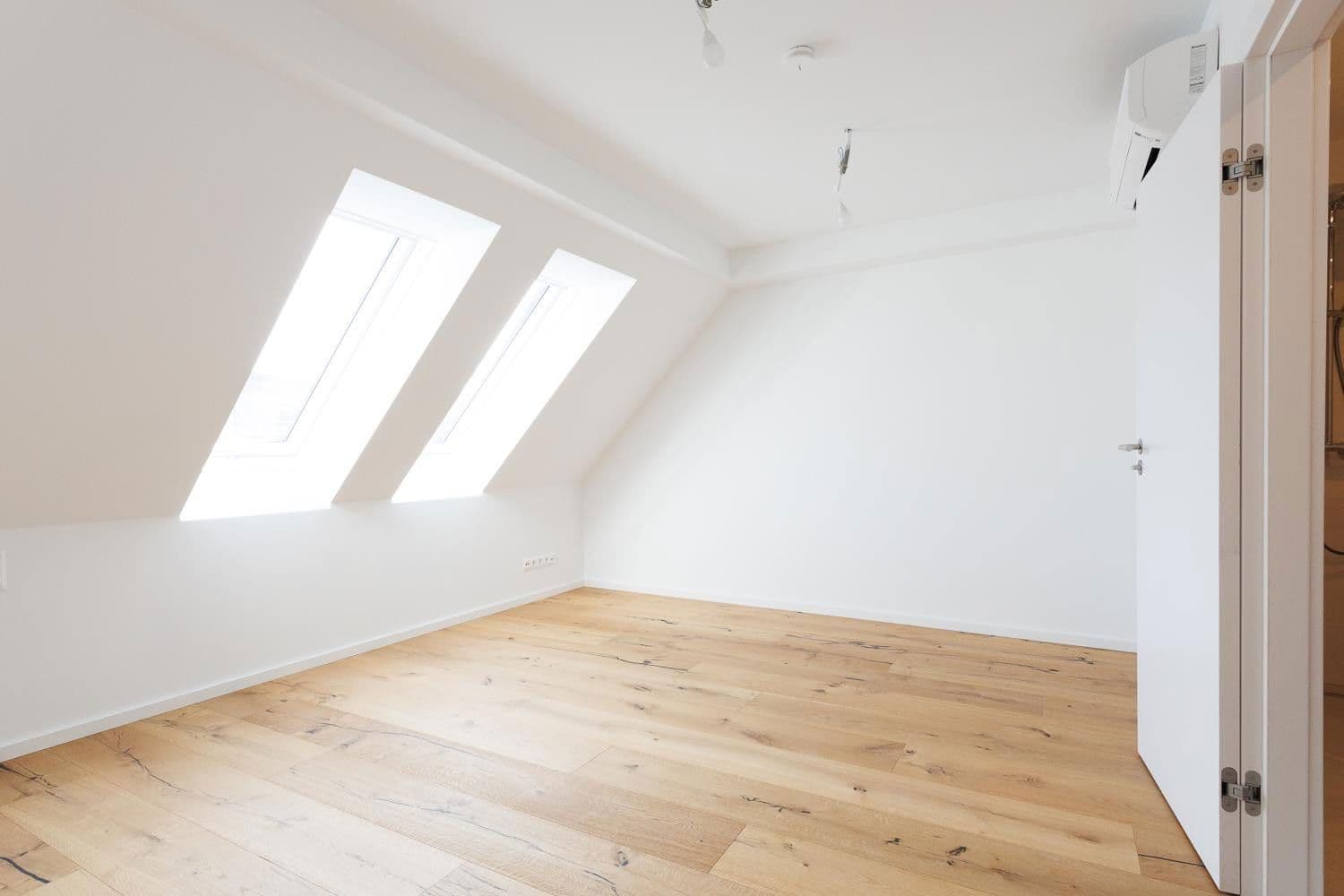 Pronájem bytu 3+1 115 m², Bräuhausgasse 8, Wien, Wien Pronájem bytu 3+1 115 m², Bräuhausgasse 8, Wien, Wien