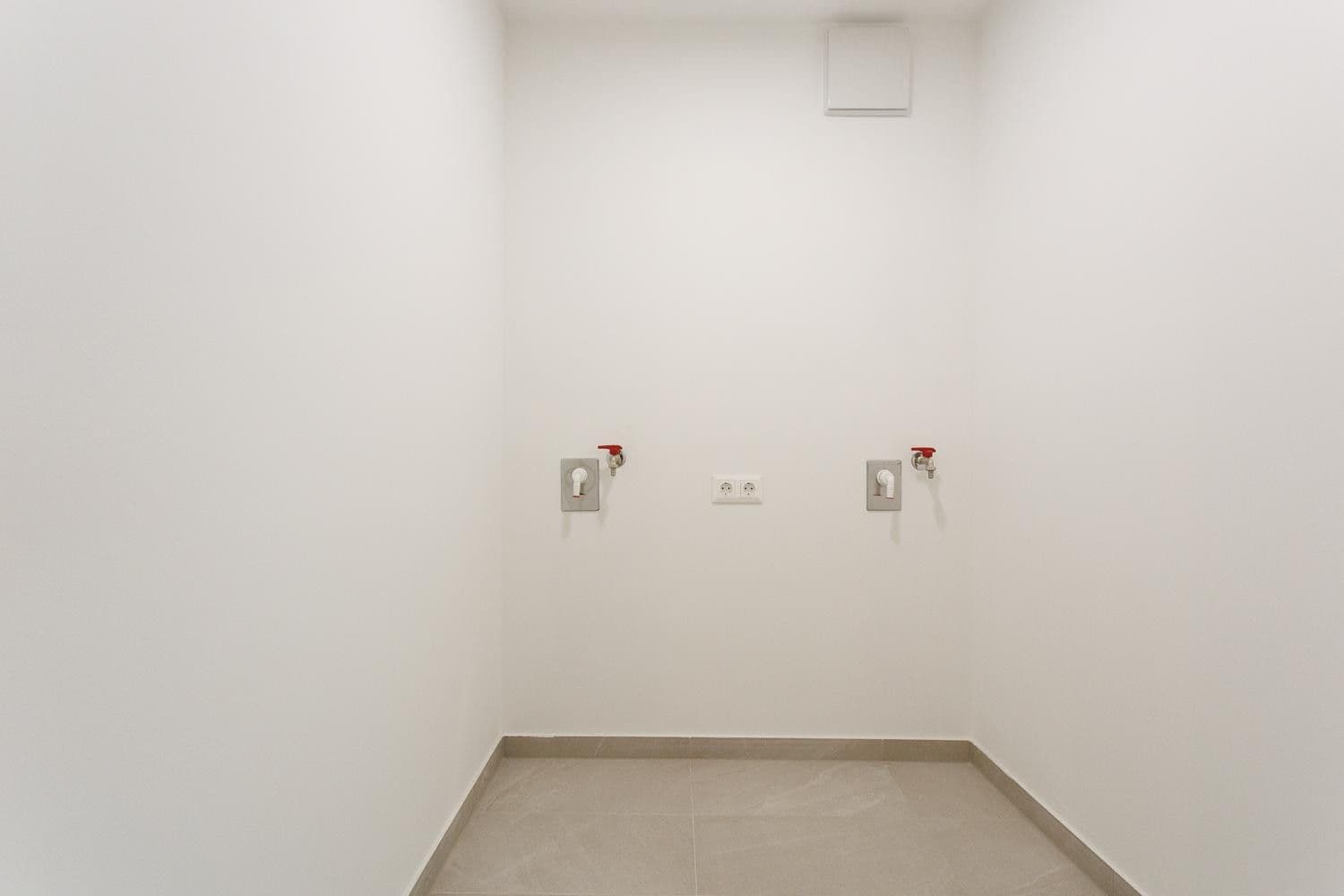 Pronájem bytu 3+1 115 m², Bräuhausgasse 8, Wien, Wien Pronájem bytu 3+1 115 m², Bräuhausgasse 8, Wien, Wien