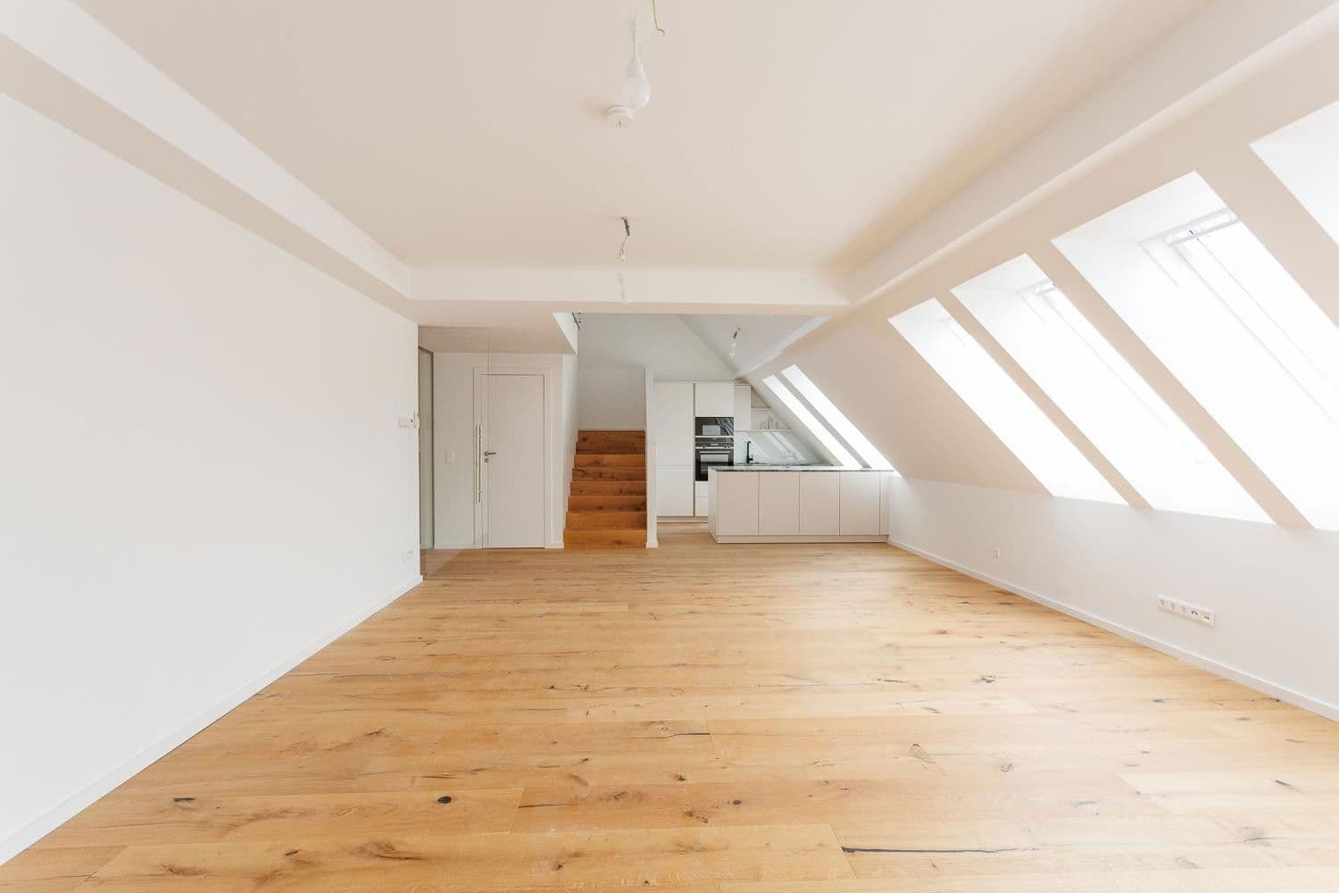 Pronájem bytu 3+1 115 m², Bräuhausgasse 8, Wien, Wien Pronájem bytu 3+1 115 m², Bräuhausgasse 8, Wien, Wien