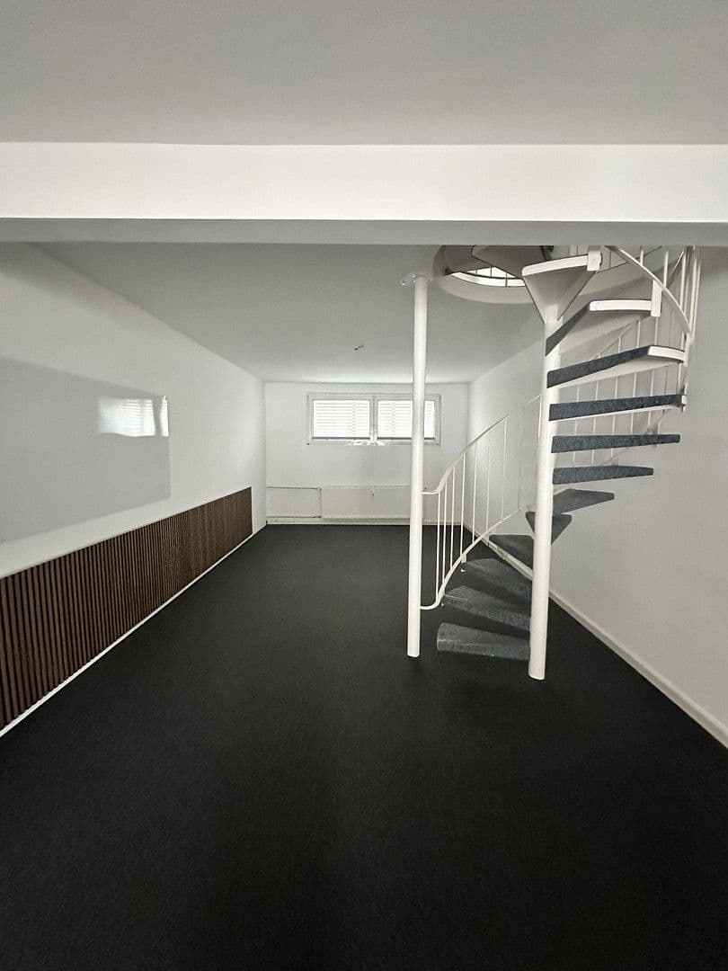 Prodej bytu 203 m², Aachener Straße 450, Köln, Severní Porýní-Vestfálsko Prodej bytu 203 m², Aachener Straße 450, Köln, Severní Porýní-Vestfálsko