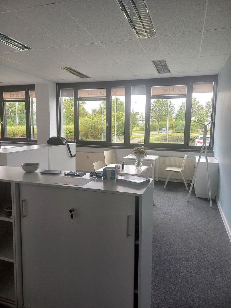 Pronájem kanceláře 300 m², Walter-Köhn-Str. 2d, Leipzig, Sasko Pronájem kanceláře 300 m², Walter-Köhn-Str. 2d, Leipzig, Sasko