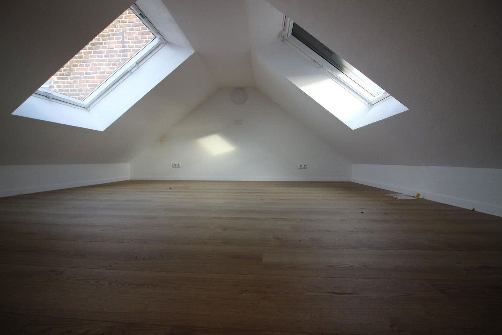 Pronájem bytu 2+kk 90 m², Von-Bassenheim-Straße 2, Euskirchen, Severní Porýní-Vestfálsko Pronájem bytu 2+kk 90 m², Von-Bassenheim-Straße 2, Euskirchen, Severní Porýní-Vestfálsko