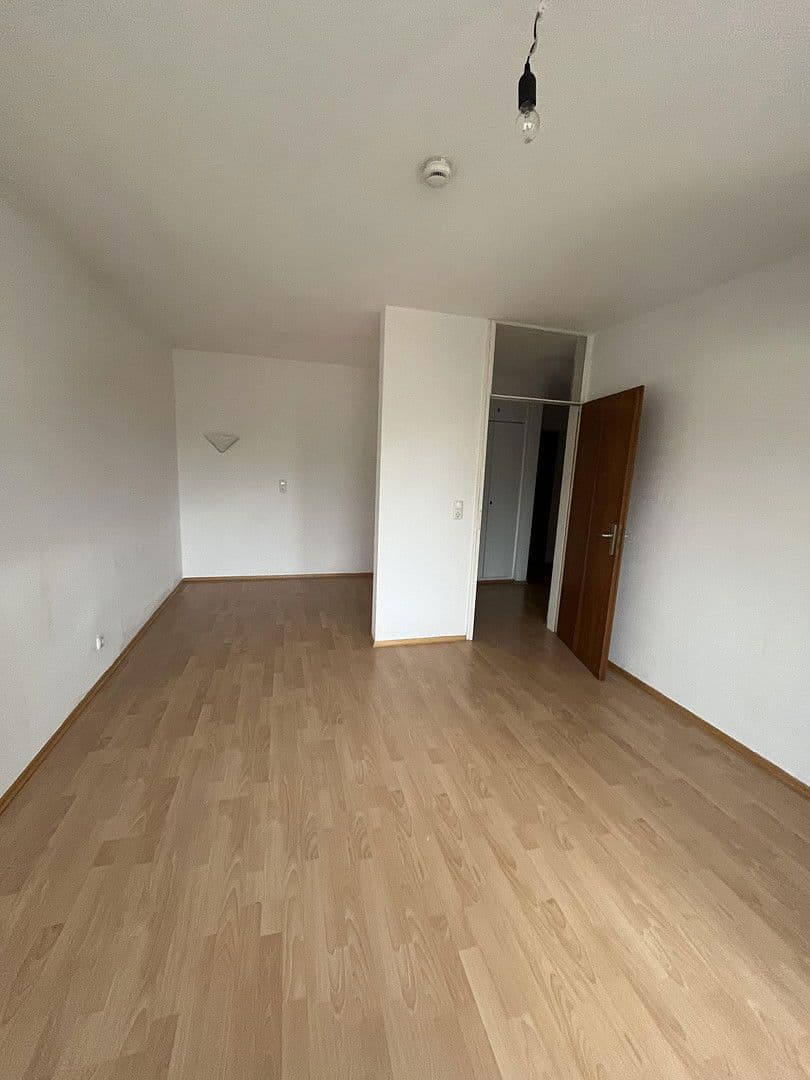 Pronájem bytu 1+1 30 m², Zollnerstraße 82a, Bamberg, Bavorsko Pronájem bytu 1+1 30 m², Zollnerstraße 82a, Bamberg, Bavorsko