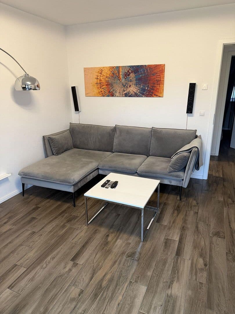 Pronájem bytu 2+1 75 m², Lyonstrasse 13, Berlin, Berlín Pronájem bytu 2+1 75 m², Lyonstrasse 13, Berlin, Berlín