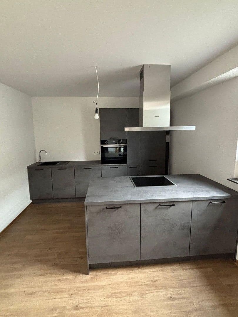 Pronájem bytu 2+1 66 m², Massenbachhausen, Bádensko-Württembersko Pronájem bytu 2+1 66 m², Massenbachhausen, Bádensko-Württembersko